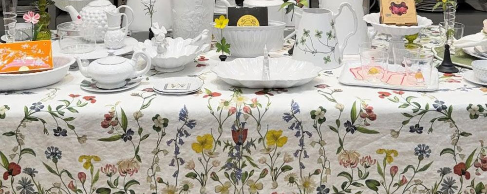 Tablecloths & Runners