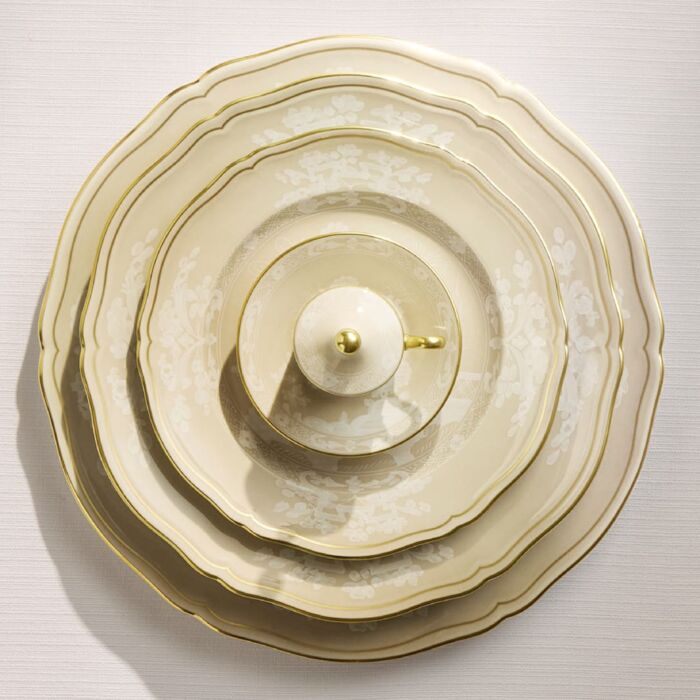 Ginori Oriente Italiano Meringa Gold Rim Soup Plate