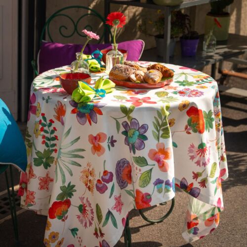 Italian Carel Tablecloth & Runner