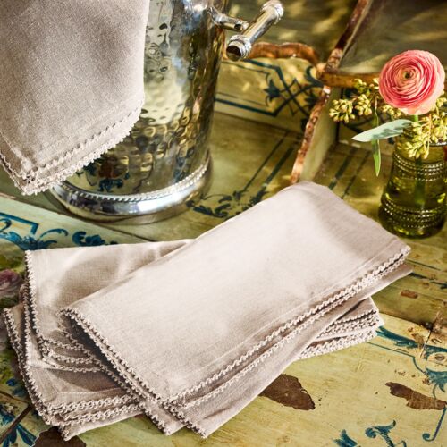 Juliska Berry Scallop Napkin Natural