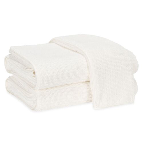 Matouk Francisco Ivory Bath Sheet - 36x75"