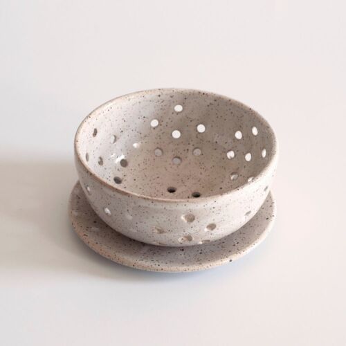 Rachael Pots Berry Bowl & Saucer White Small