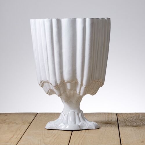 Rocaille Vase
