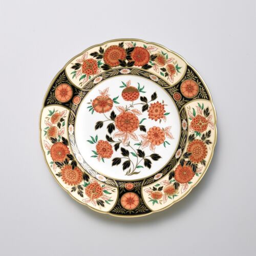 Royal Crown Derby Imari Chrysanthemum Accent Plate