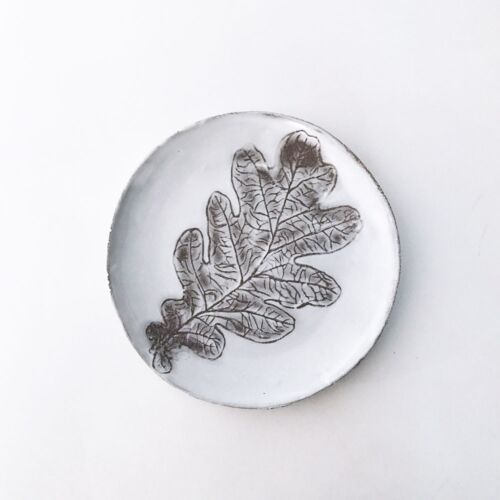 Setsuko Oak Leaf Plate